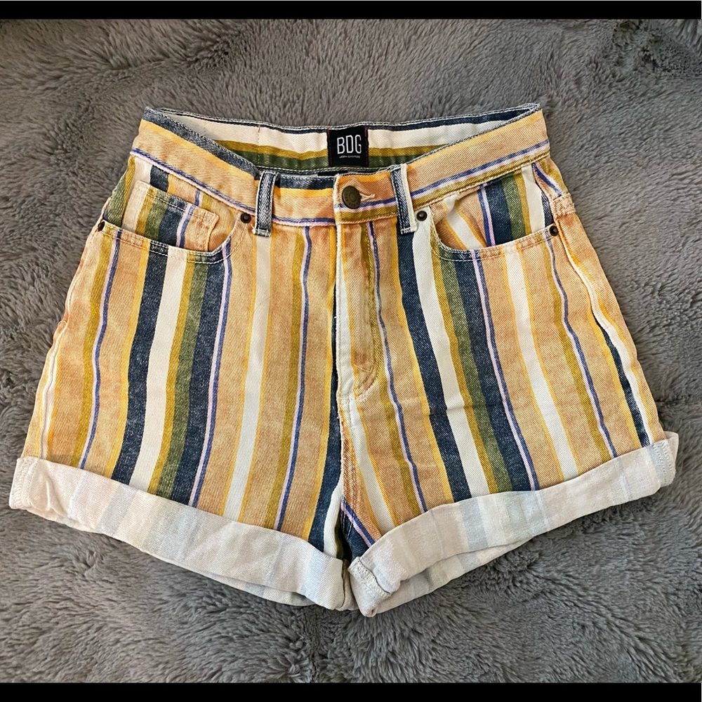urban outfitters mom shorts